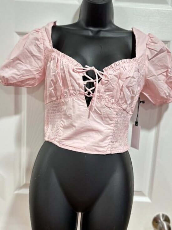 Astr Tops - NWT ASTR The Label Women's Pink Puff Sleeve Smocked Blouse Size M